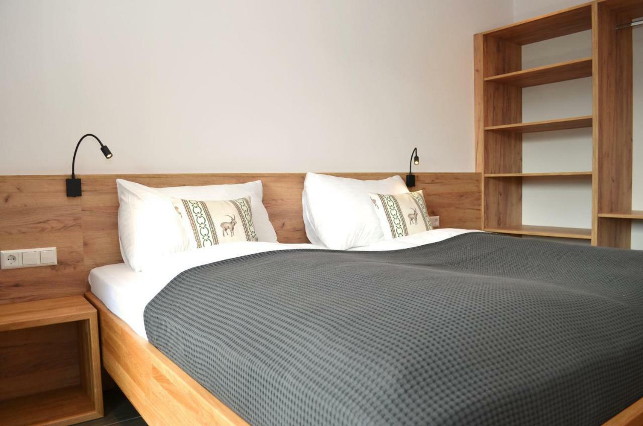 Longastubn Hotell Weisspriach Exteriör bild