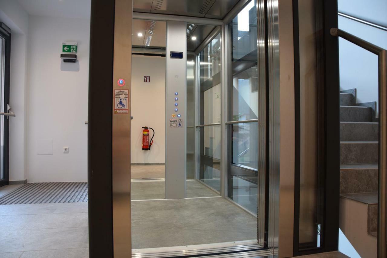 Longastubn Hotell Weisspriach Exteriör bild